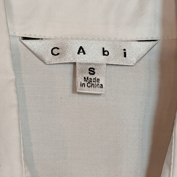 CAbi Button Up Fitted Dress Shirt Size Size Small - Picture 8 of 9